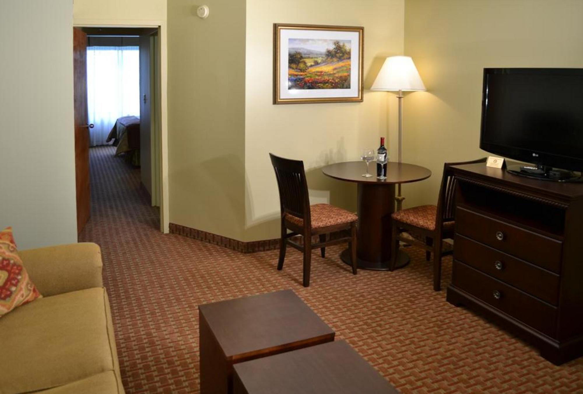 Euro-Suites Hotel Morgantown Esterno foto