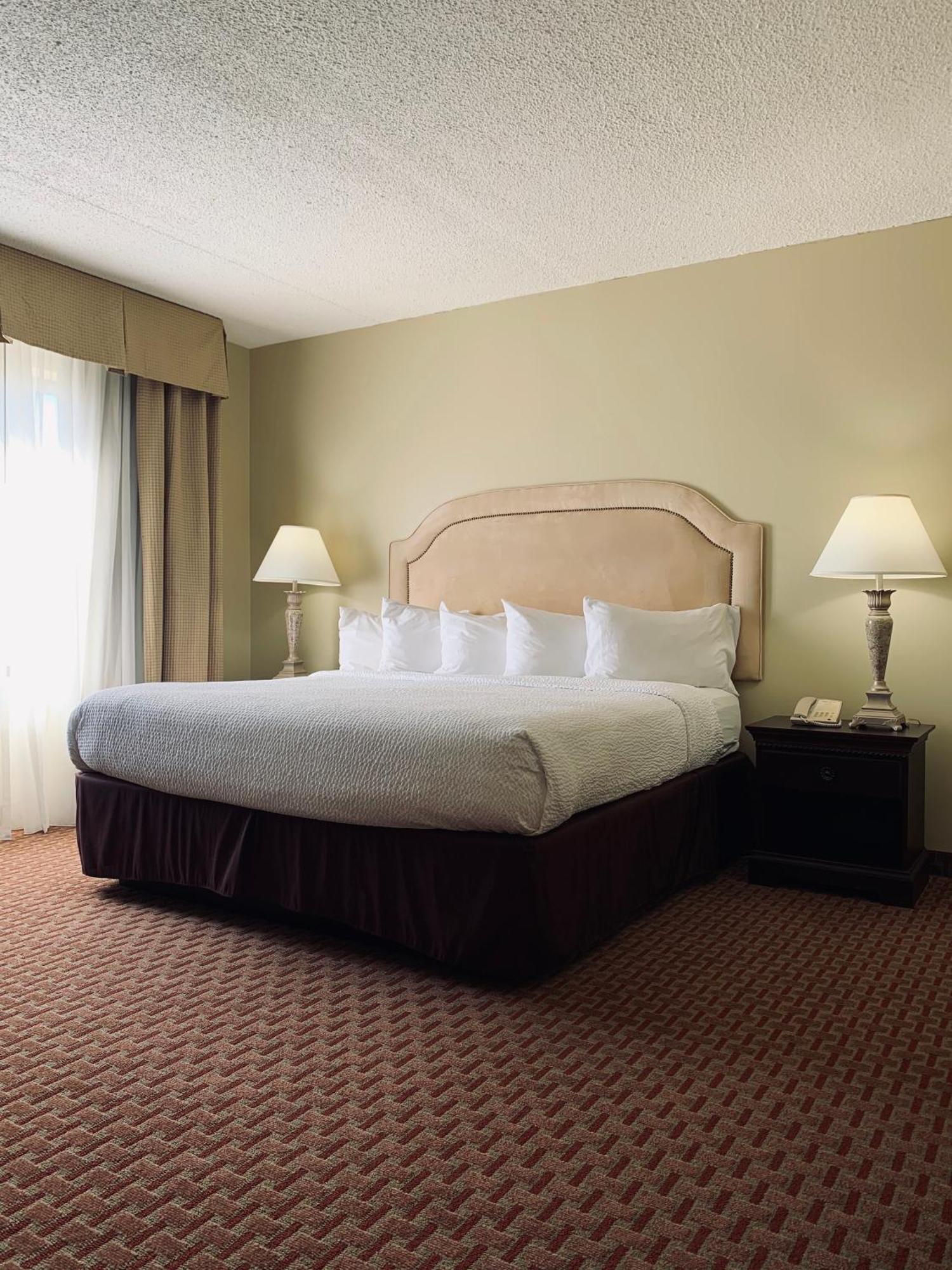 Euro-Suites Hotel Morgantown Esterno foto