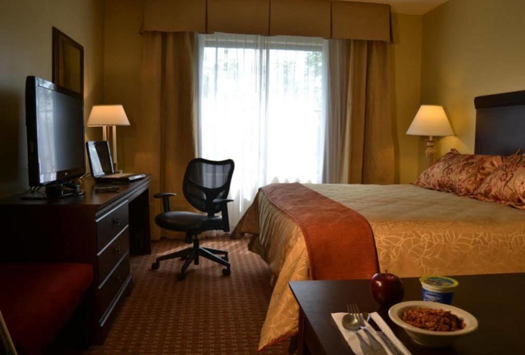 Euro-Suites Hotel Morgantown Esterno foto