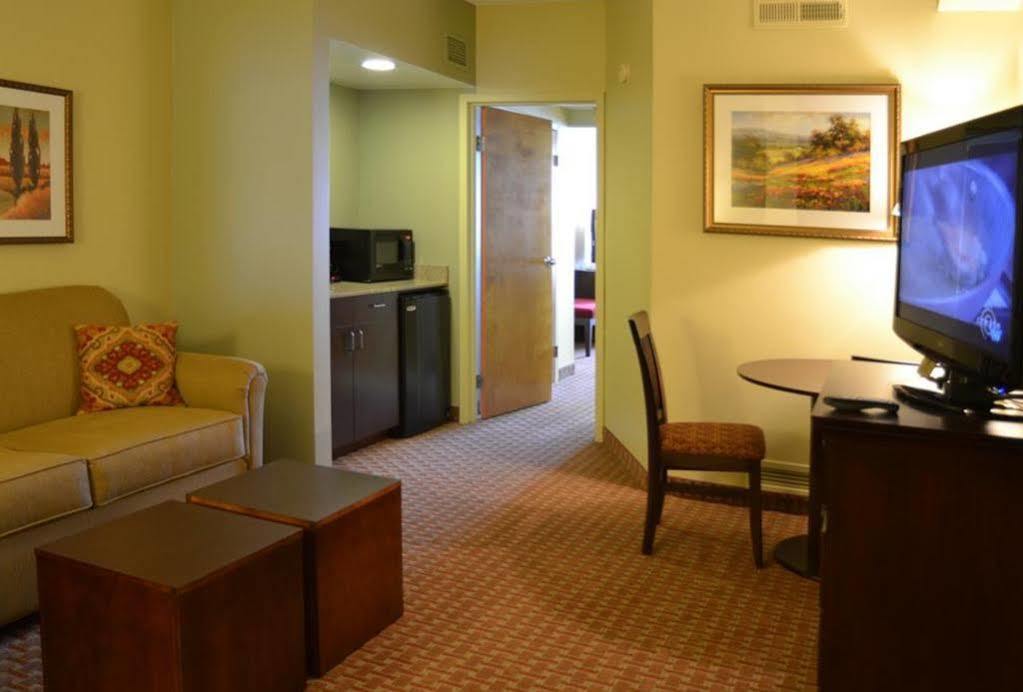 Euro-Suites Hotel Morgantown Esterno foto