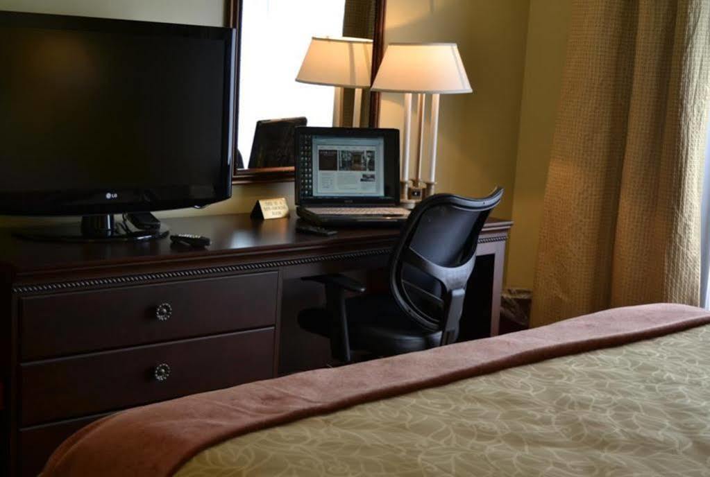 Euro-Suites Hotel Morgantown Esterno foto